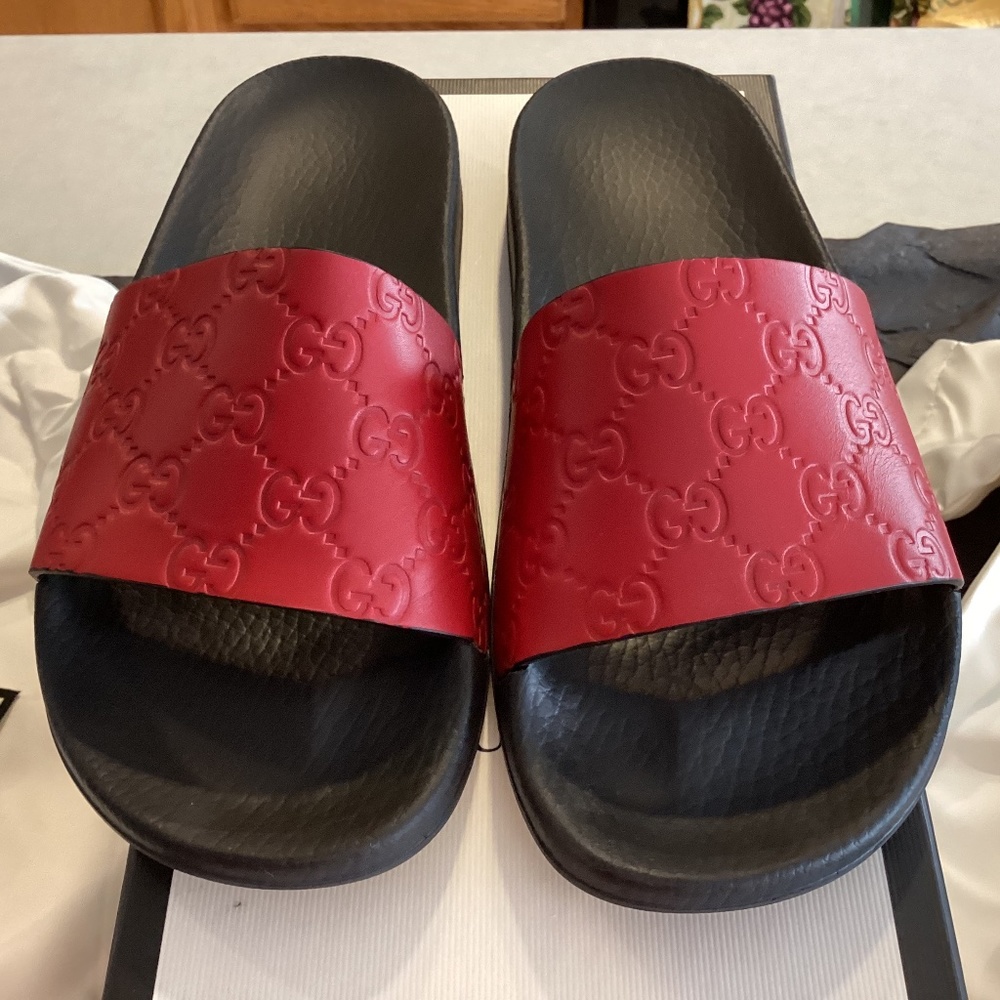 Gucci slides